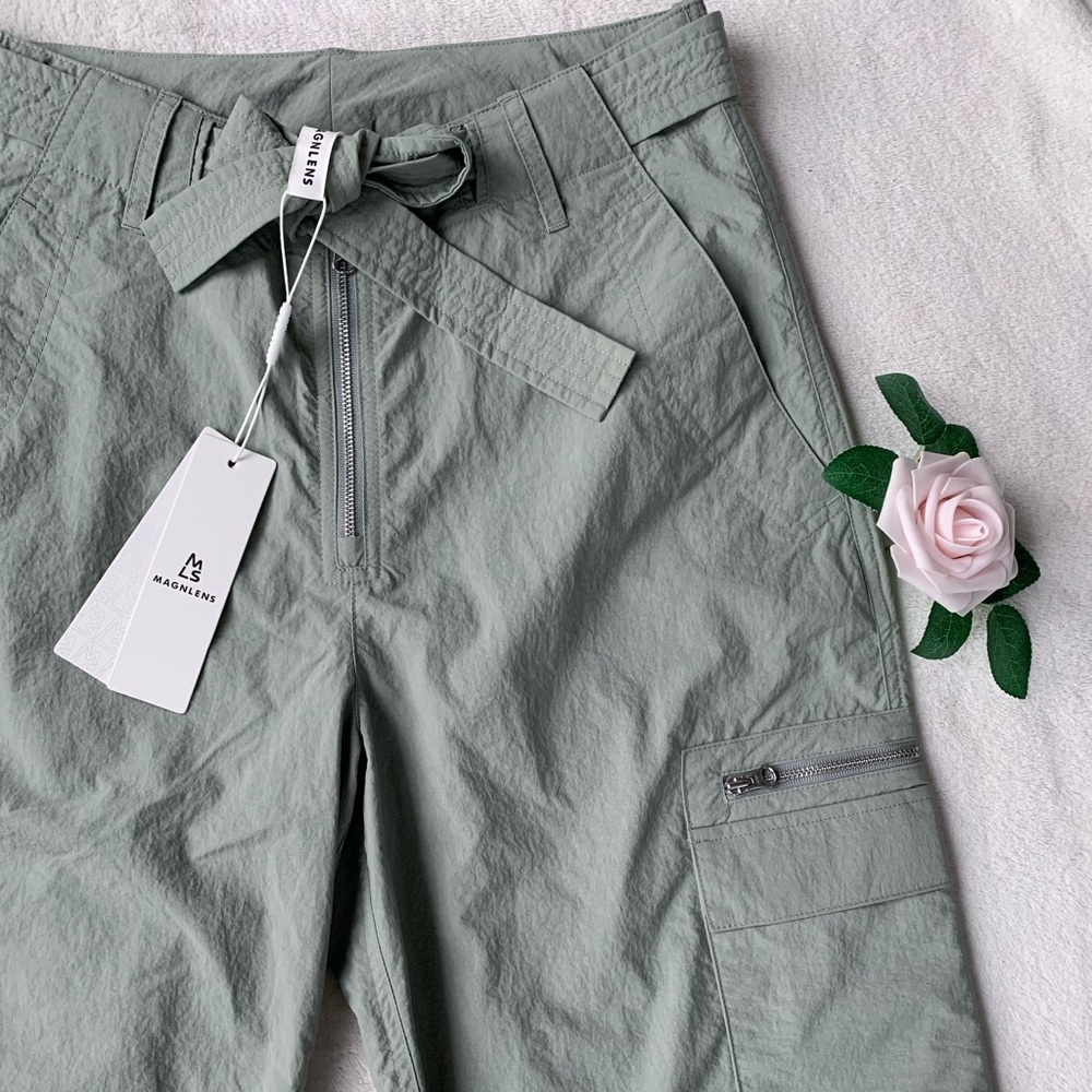 NEW Magnlens Orion Crop Cargo Pants